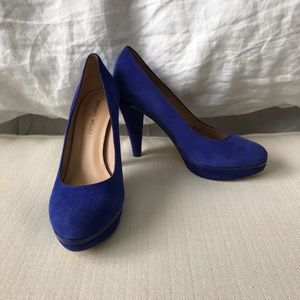 Antonio Melani blue suede heels